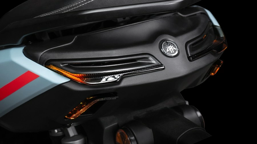 YAMAHA N MAX尾燈