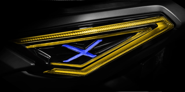 Đèn hậu LED Yamaha XMAX thiết kế đẹp – phiên bản AJ